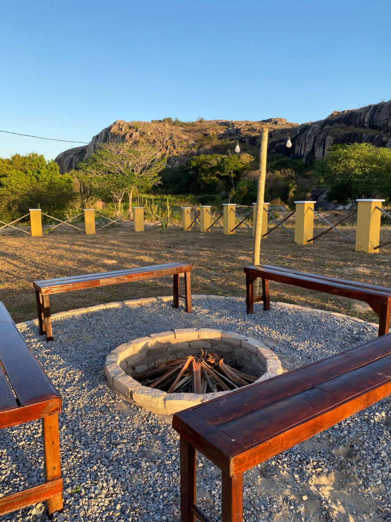Chale Entre As Pedras Serra de São Bento