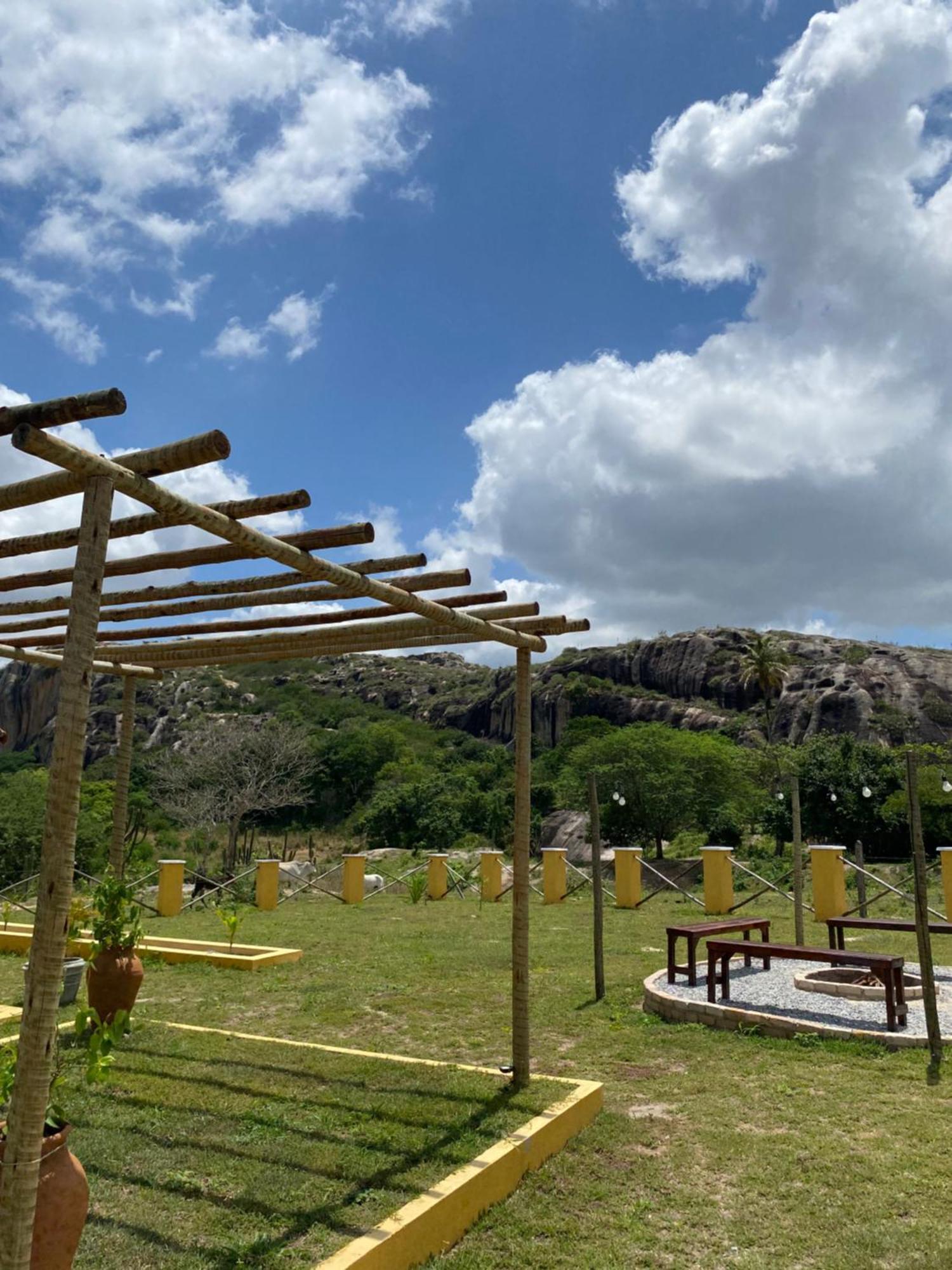 Chale Entre As Pedras Lodge *